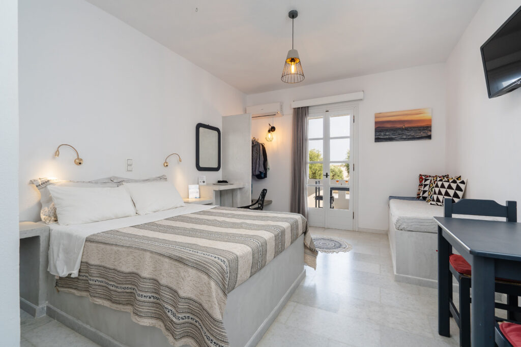 Diamantis in Naxos Deluxe Double Room 1