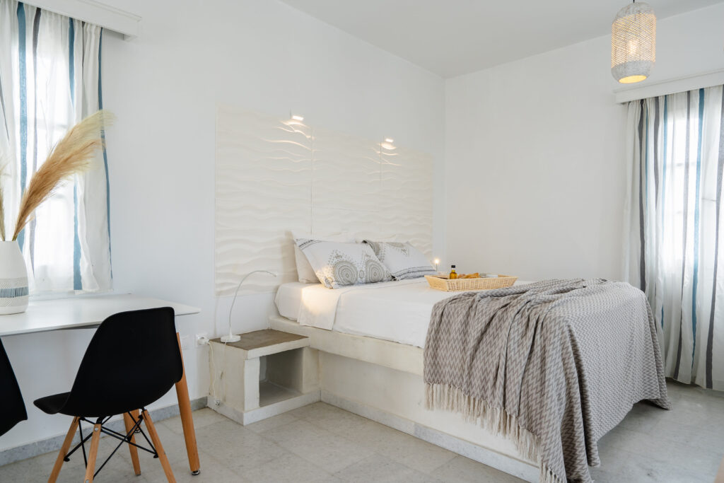 Diamantis in Naxos Deluxe Double Room Sea View 3