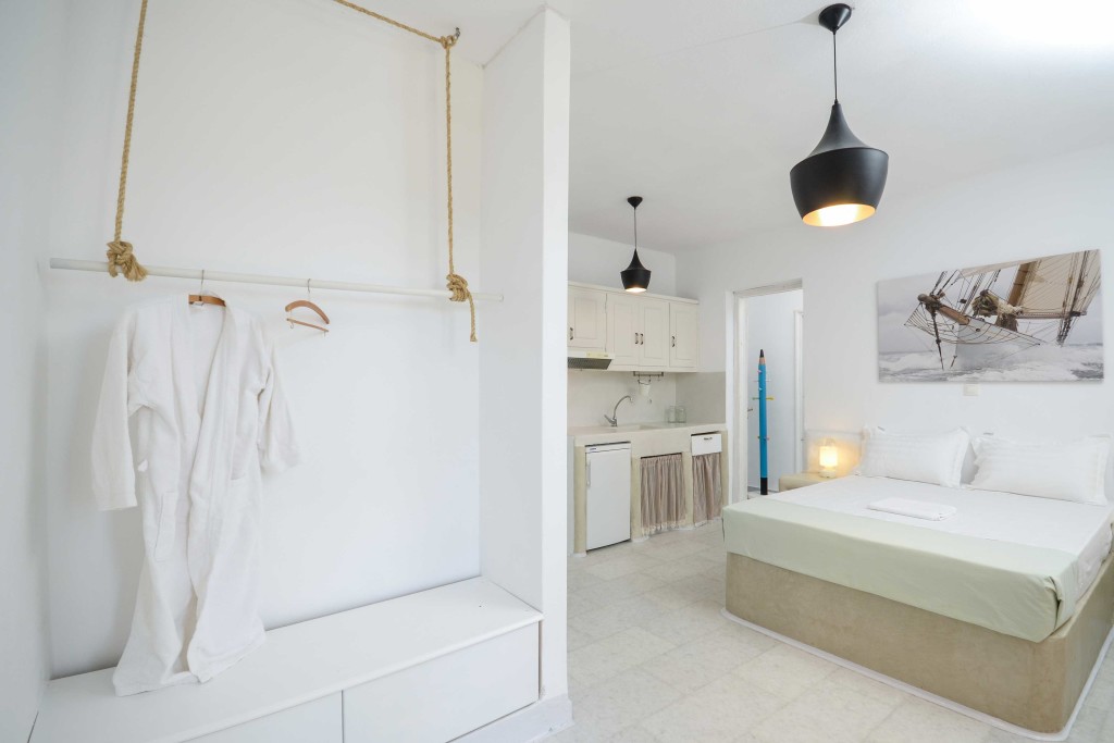 apartment-diamantis-studios-room-1024x683