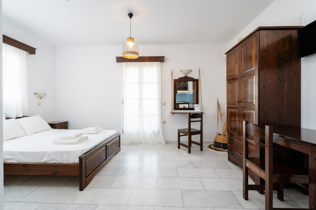 Diamantis Studios in Naxos Standard Double Room 4